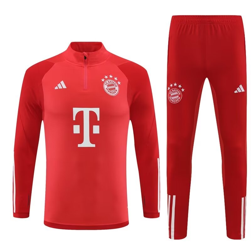 4b462c4a_6db2432b-57eb-492c-bafb-ed5b59629902 Bayern Munich 24/25 Half-Zip Tracksuit III - Imagem 1