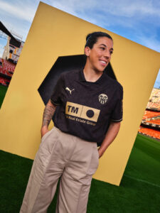 Valencia Away Jersey 2024/2025 - Imagem 10