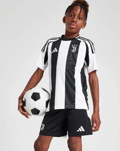 Juventus2024_25Home_becbdc36-ff13-449a-bf87-7bbd10337ca3